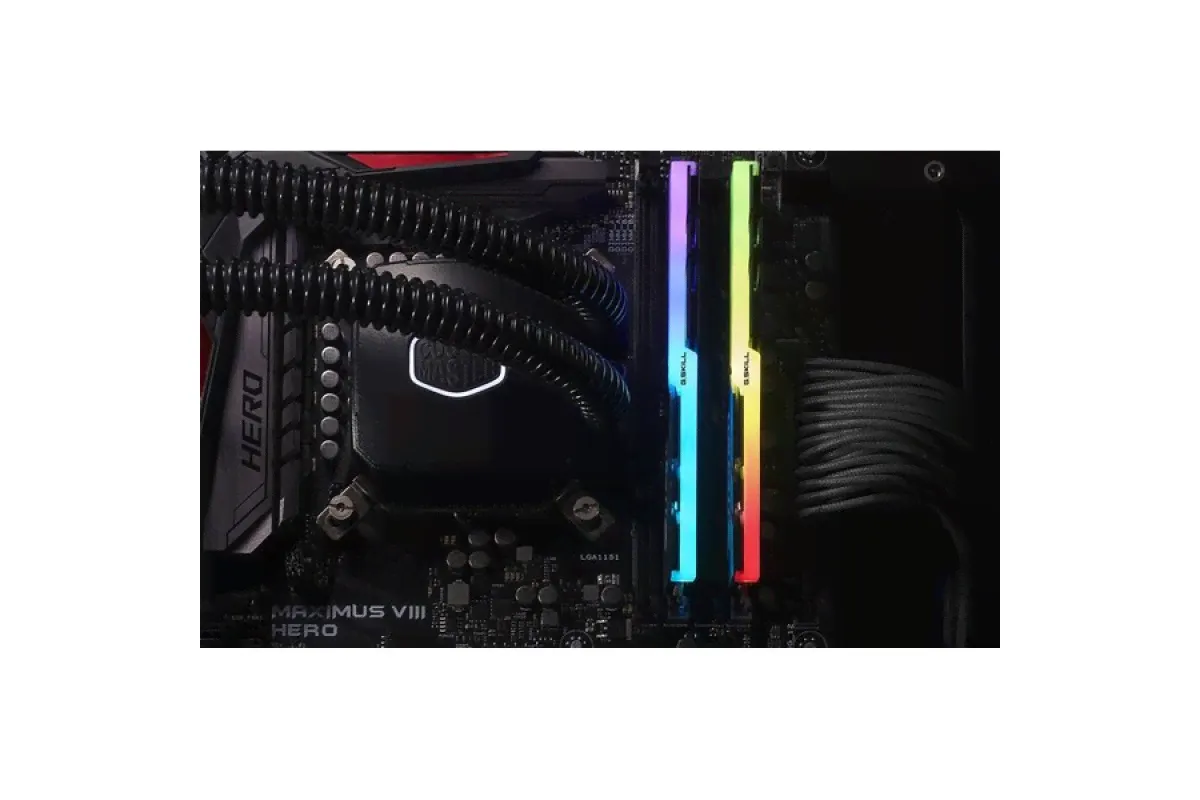 Модуль памяти DDR4 G.SKILL TRIDENT Z RGB 16GB (2x8GB) 4400MHz CL18 (18-19-19-39) 1.4V / F4-4400C18D-16GTZR-1
