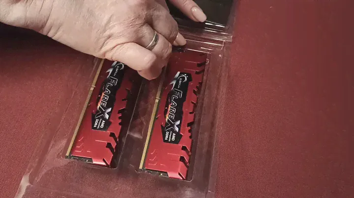Розпакування - Оперативная память G.Skill DDR4-2400 16384MB PC4-19200 Flare X Red з Rozetka
